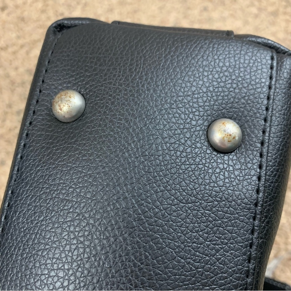 NEW Solo Black Leather Laptop Tote Bag - Picture 15 of 15